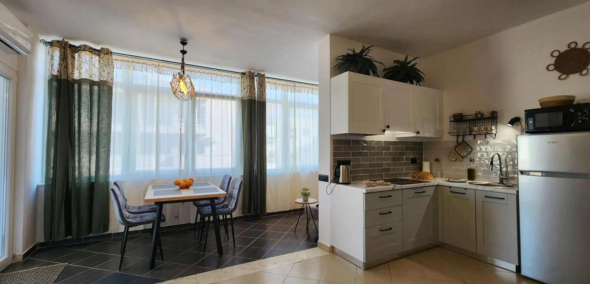 Tropic Apartment Durres